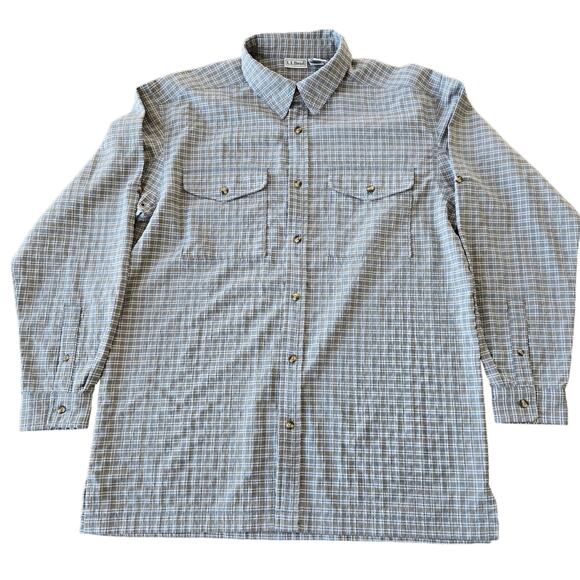 L.L. Bean Button Down Long Sleeve Outdoor Active Shirt Size M - Picture 1 of 12
